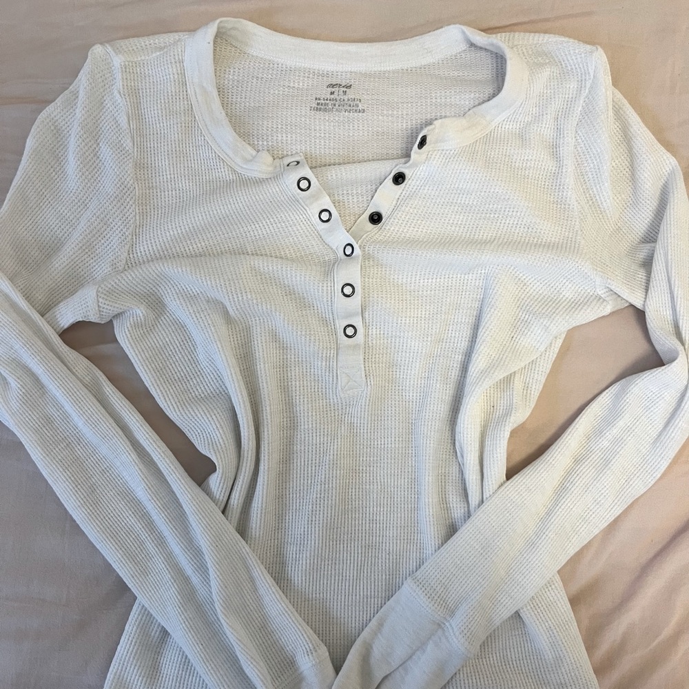 aerie white longsleeve top